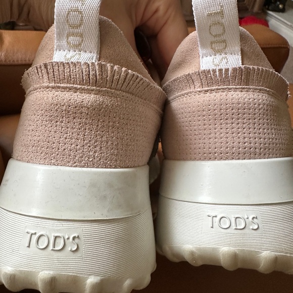 Tod’s suede sneakers - Picture 6 of 7